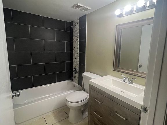4th image of 10773 Cleary Blvd Unit 10-109