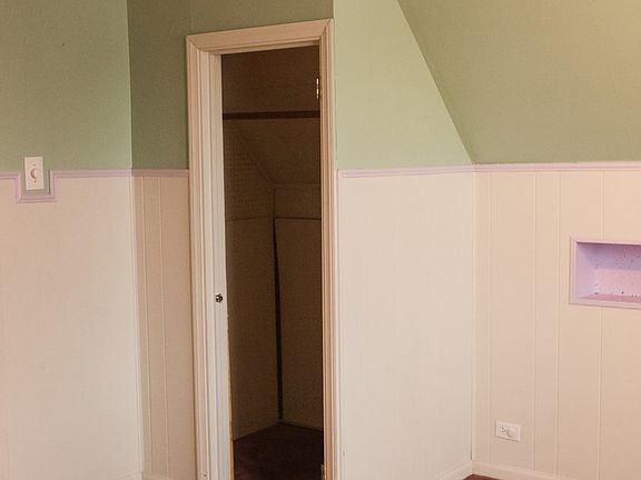 4th image of 9526 S Avers Ave