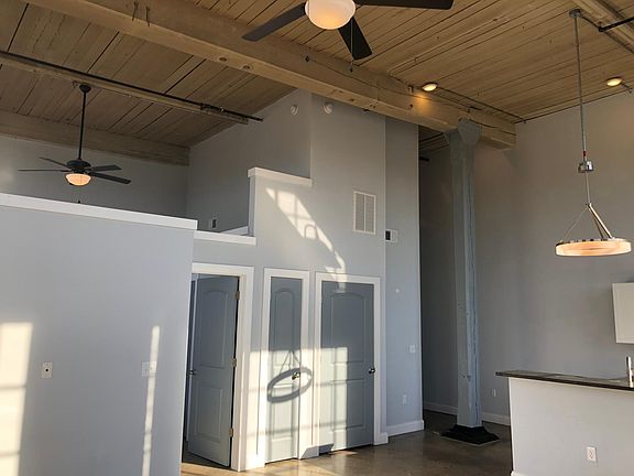3rd image of 2734 Fort Ave #F076c7611