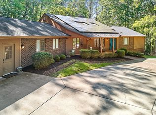 12 Dunlevy Rd, Charleston, WV 25314