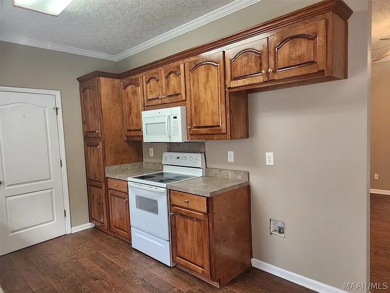 1922 Denny Dr — Photo 13