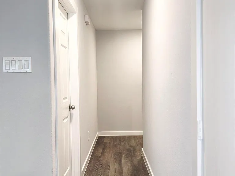 8109 Denton St — Photo 11