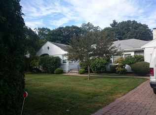 935 Hammond St, Brookline, MA 02467