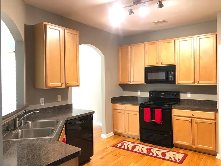 212 Oconee Way — Photo 5