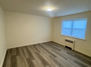 (Undisclosed Address), Staten Island, NY 10301