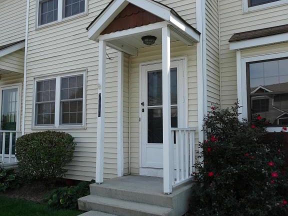 2nd image of 7880 Woodhouse Ln