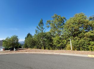1542 Panoramic Loop, Grants Pass, OR 97527