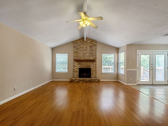 5th image of 2401 Shiloh Dr