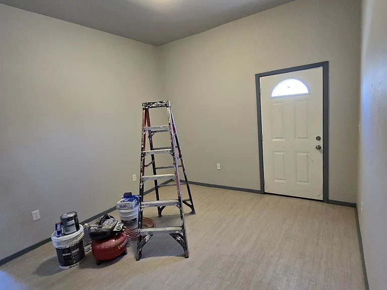610 Ange St — Photo 11