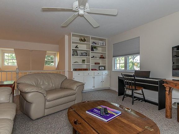 5th image of 7369 Sharonlee Dr