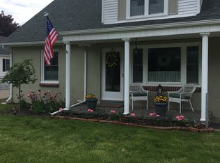 4451 Fairway Dr, Fort Gratiot, MI 48059