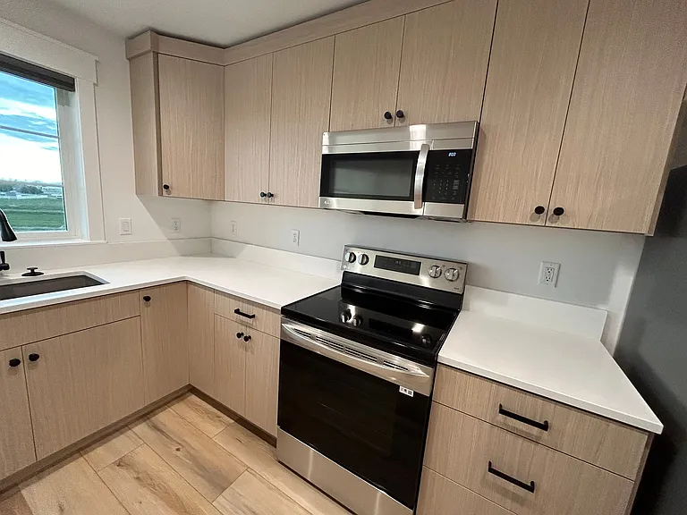 4004 Francis Main #MAIN — Photo 2