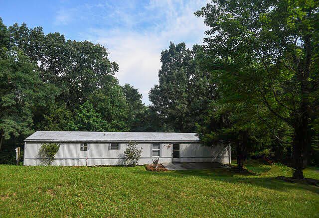 1st image of 204 Bentwood Dr