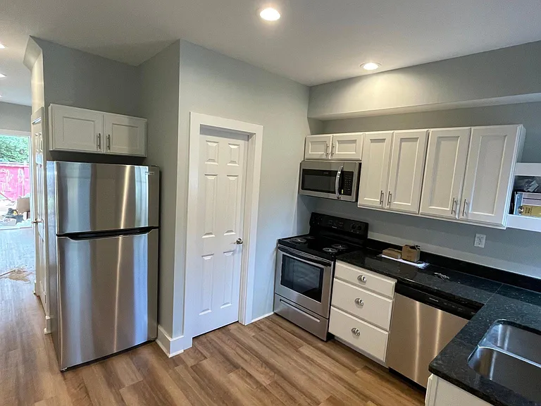 480 S Princeton Ave #484 — Photo 15