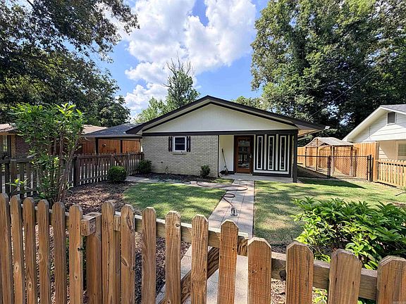 2nd image of 6909 Briarwood Dr