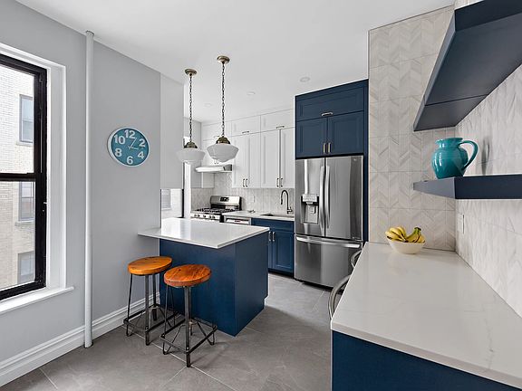 4th image of 78 8th Ave APT 4H