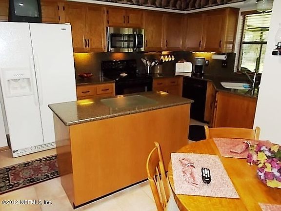 4th image of 4455 Breakwater Row W