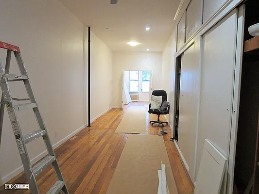 Rented by Citi Habitats | media 23