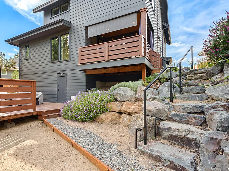 61000 SE Crane Peak Ct — Photo 35