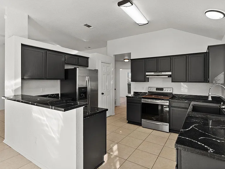 4803 Topsey Dr — Photo 4