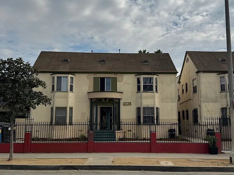 1338-1346 Crenshaw Blvd — Photo 15