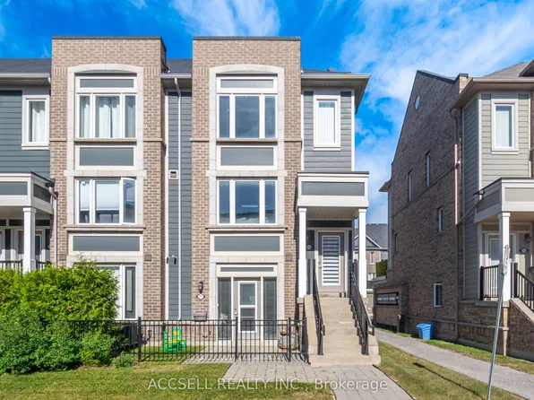 250 Sunny Meadow Blvd #218, Brampton, ON L6R 3Y7