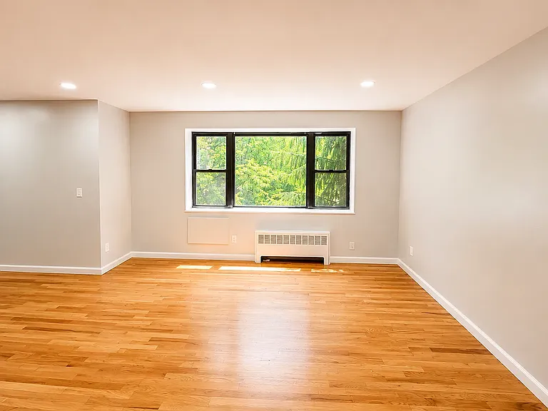 602-603 Elizabeth Ave #6FFFF — Photo 4