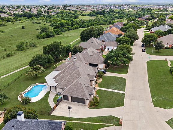 4th image of 7405 Royal Troon Dr