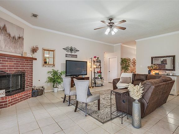 4th image of 1212 Portsmouth Ct