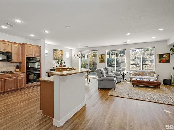 2nd image of 9185 Quilberry Way