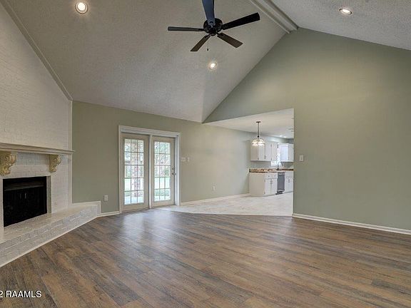 2nd image of 1617 Southwood Dr