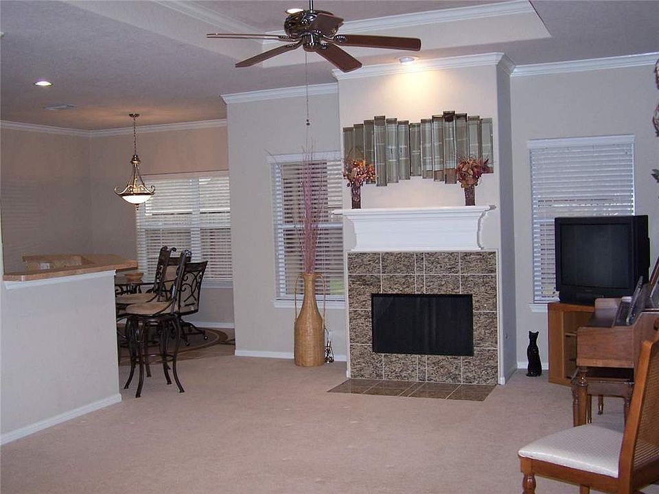 2nd image of 3807 Founders Dr