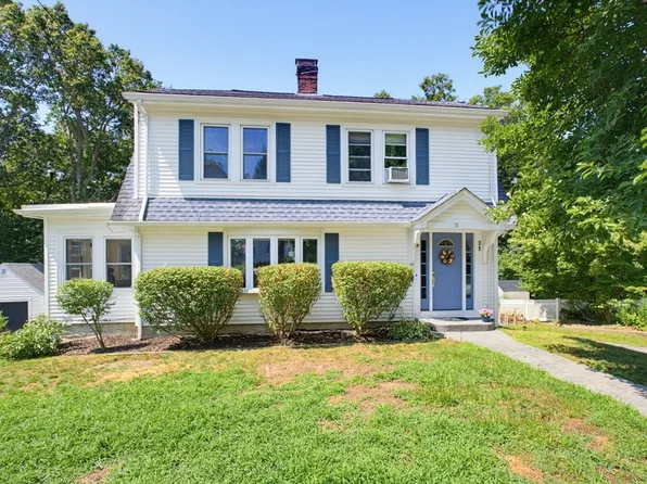 71 Circuit Rd, Dedham, MA 02026