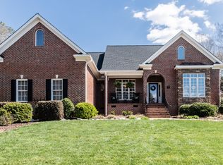 108 Prestwick Dr, Clayton, NC 27527