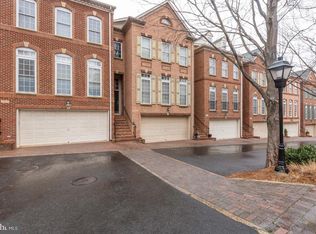 6581 Washington Blvd, Arlington, VA 22205