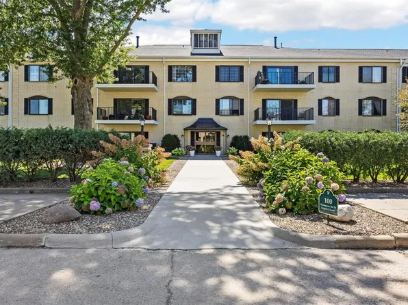 100 Thompson Dr SE APT 108, Cedar Rapids, IA 52403