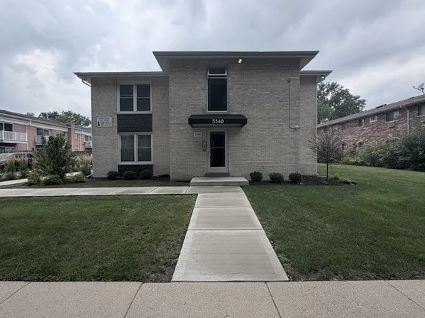 5140 Fairview Ave APT 2, Downers Grove, IL 60515