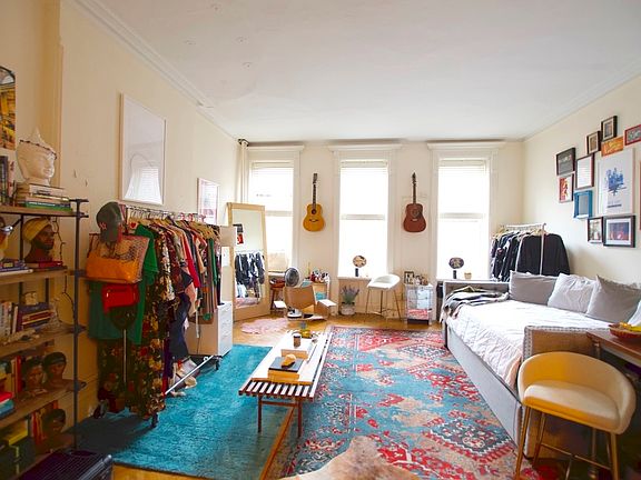 4th image of 118 W 69th St APT 3A