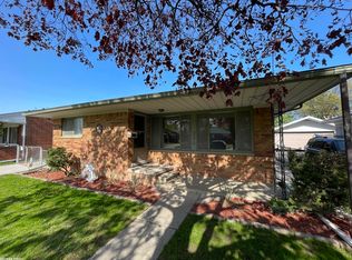 24412 Ursuline St, Saint Clair Shores, MI
