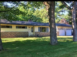 15166 Krueger St, Spring Lake, MI 49456