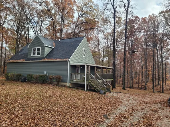 7408 E Fawn Run Dr, Bowling Green, IN 47833