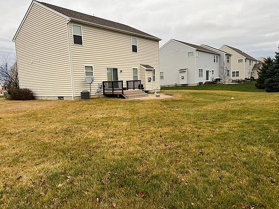 3rd image of 1810 Marigold St