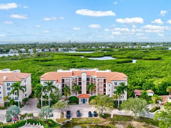 5420 Eagles Point Cir APT 403, Sarasota, FL 34231