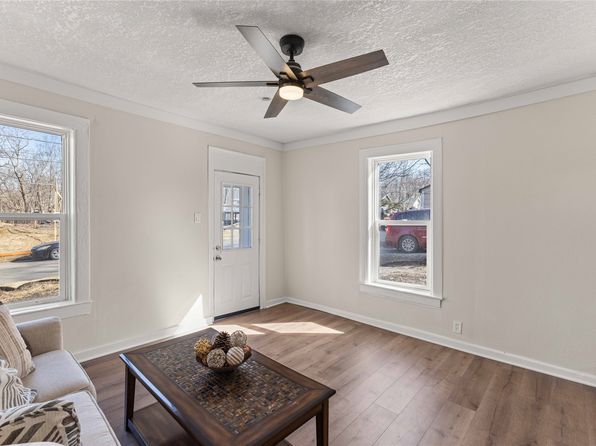2110 23rd St, Des Moines, IA 50310