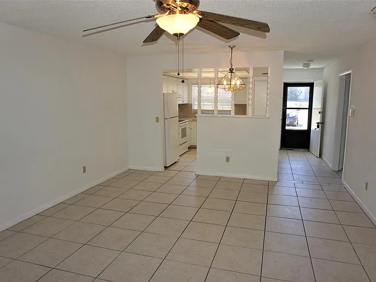 7041 Balboa Dr #7041 — Photo 5