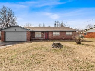 303 Terry Ave, Springdale, AR 72764