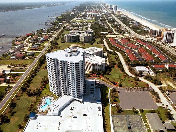 5th image of 2 Oceans West Blvd APT 1800