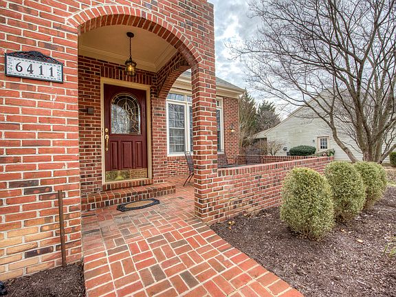 4th image of 6411 Prospect Street.