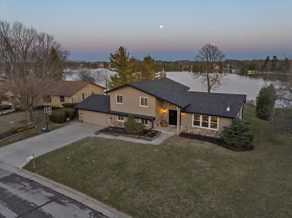 930 Jessie LANE, Random Lake, WI 53075