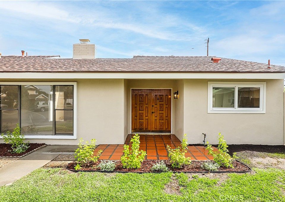 1st image of 2114 E South Redwood Dr